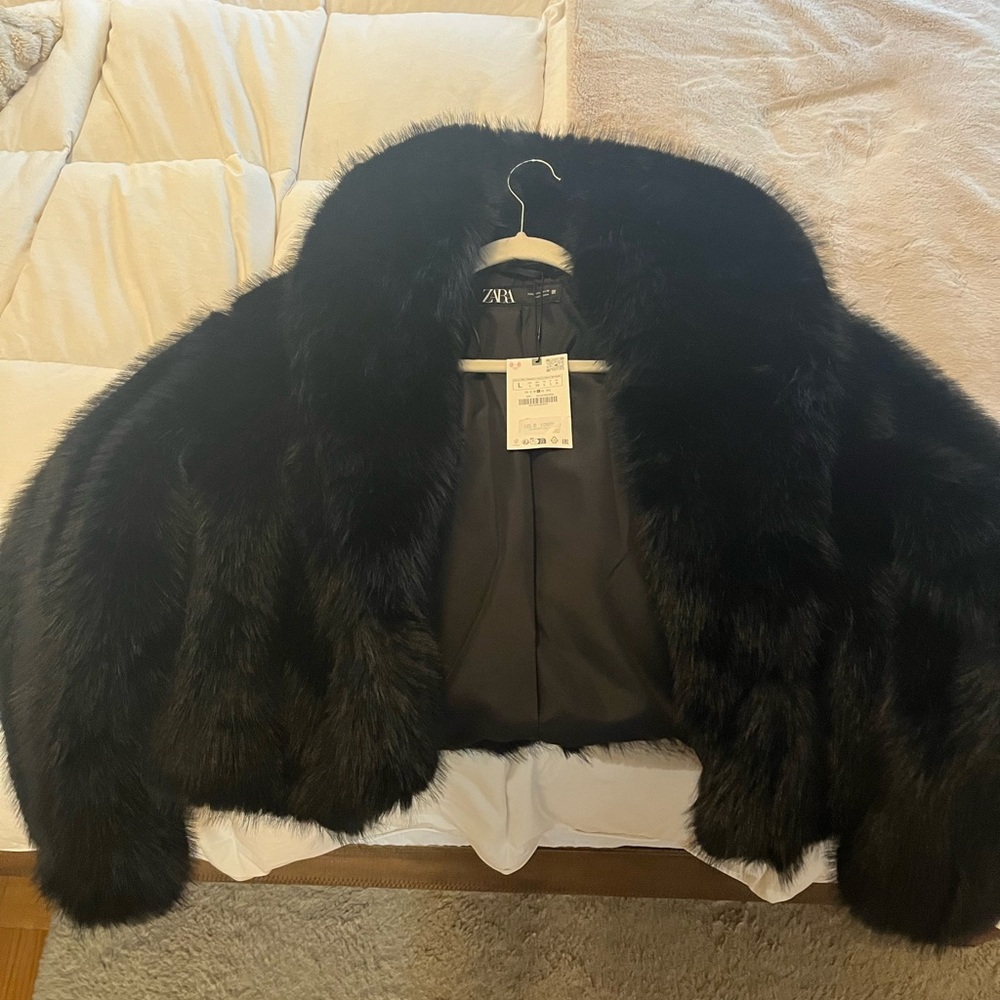Zara Women's Elegant Black Teddy Jacket